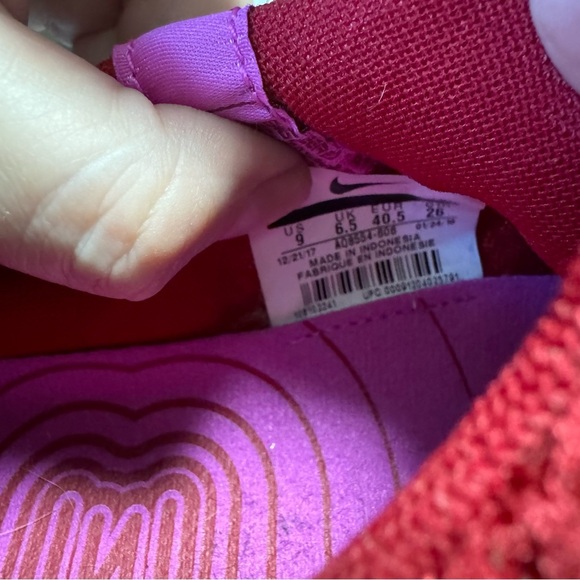 NIKE WOMEN'S SHOX Gravity Red Crush/Wild Cherry Running Shoe Size 9 #AQ8554-606 - Picture 7 of 7